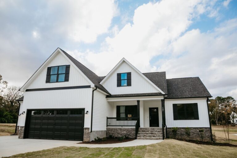 Exterior view of the Caleb Plan by Neuse River Homes