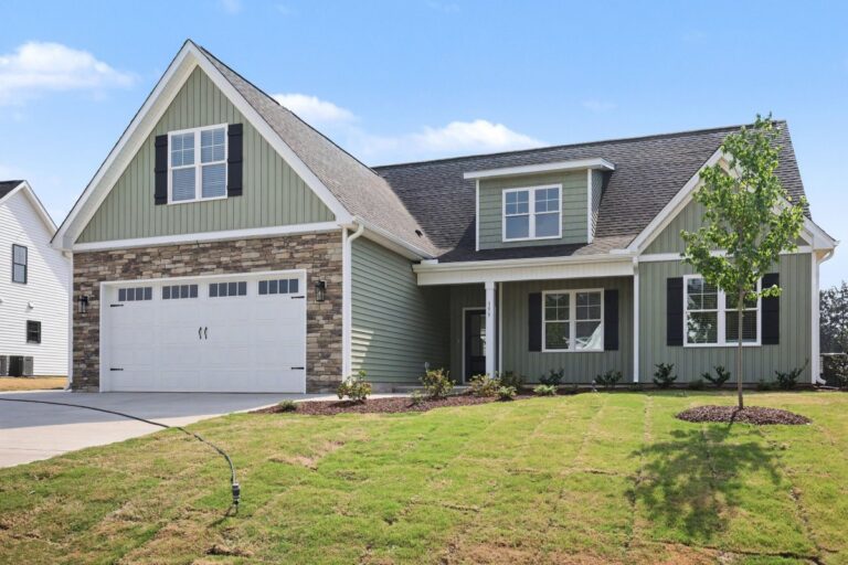 Move-In Ready Photos of 155 Juju Drive in Clayton NC in the Cedardale Neighborhood built by Neuse River Homes