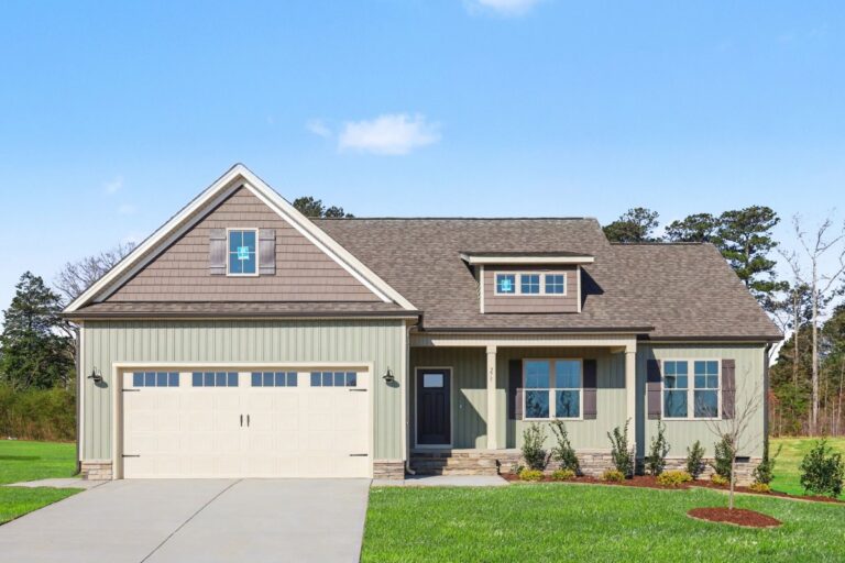 Move-In Ready Photos of 275 Tee Drive, Selma NC in the Honaker Farms Neighborhood built by Neuse River Homes