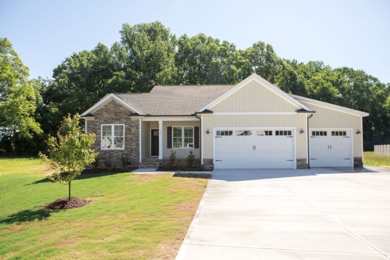 Move-in Ready Home at 104 Lucky Lane in Pikeville NC in the Bartlett Farm Neighborhood built by Neuse River Homes